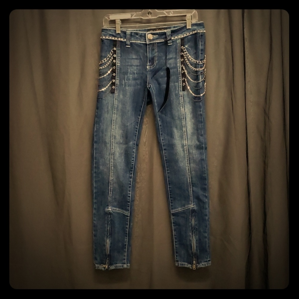 Vo Deluxe Jeans with Chains & Rhinestone Detail